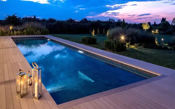 Construction piscine sur mesure à Porto-Vecchio par Piscine Sud — pisciniste Corse-du-Sud